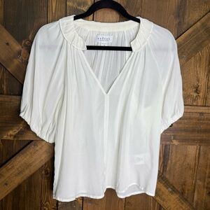Velvet by Graham & Spencer Ruffled Collar Split Neck Puffy Sleeve Top Women’s XS